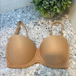 Essential Bodywear nude underwire convertible straps size 38D
